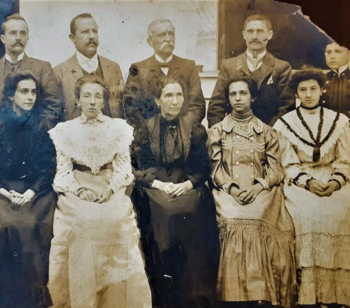 Família Albanese